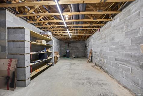 2108 E Antioch Road Bloomfield IN 47424