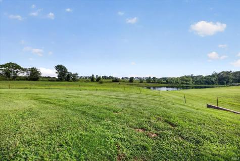 2108 E Antioch Road Bloomfield IN 47424