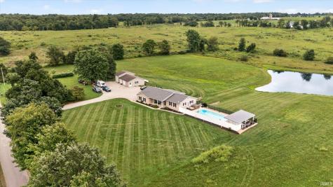 2108 E Antioch Road Bloomfield IN 47424