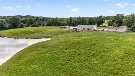 2108 E Antioch Road Bloomfield IN 47424