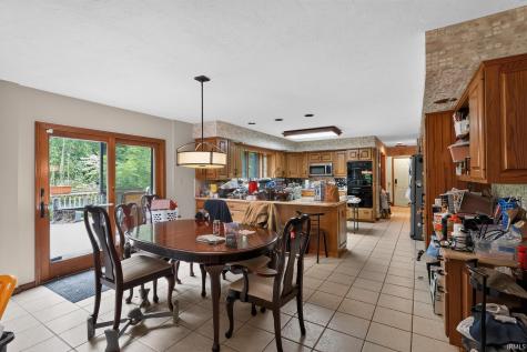 7601 S Nantucket Woods Court Terre Haute IN 47802