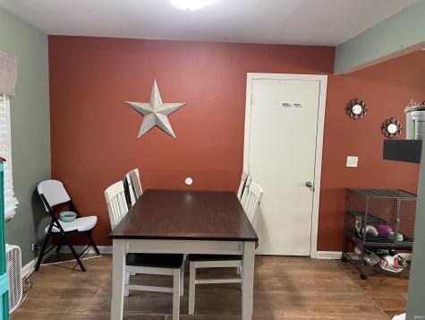 1708 W Glenn Ellyn Drive Muncie IN 47304