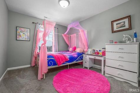 1586 Lavante Cove Fort Wayne IN 46818