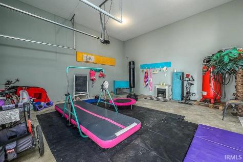 1586 Lavante Cove Fort Wayne IN 46818