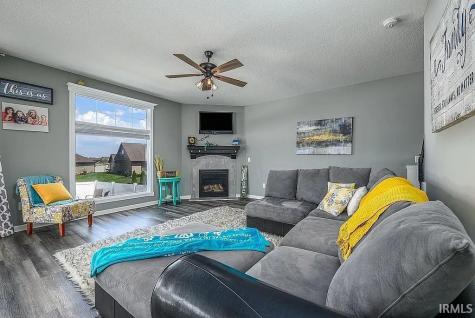 1586 Lavante Cove Fort Wayne IN 46818