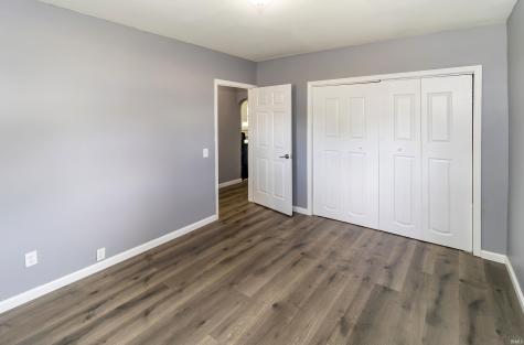 1137 E 2nd Street Mount Vernon IN 47620