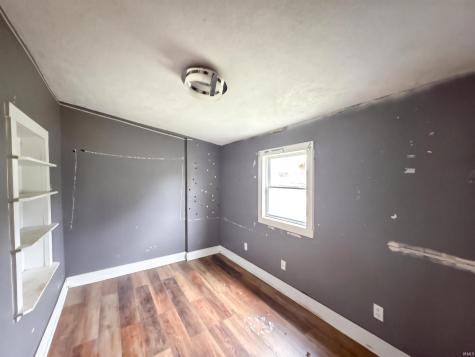 309 NE B Street Linton IN 47441