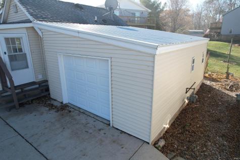 2406 N West Shafer Drive Monticello IN 47960