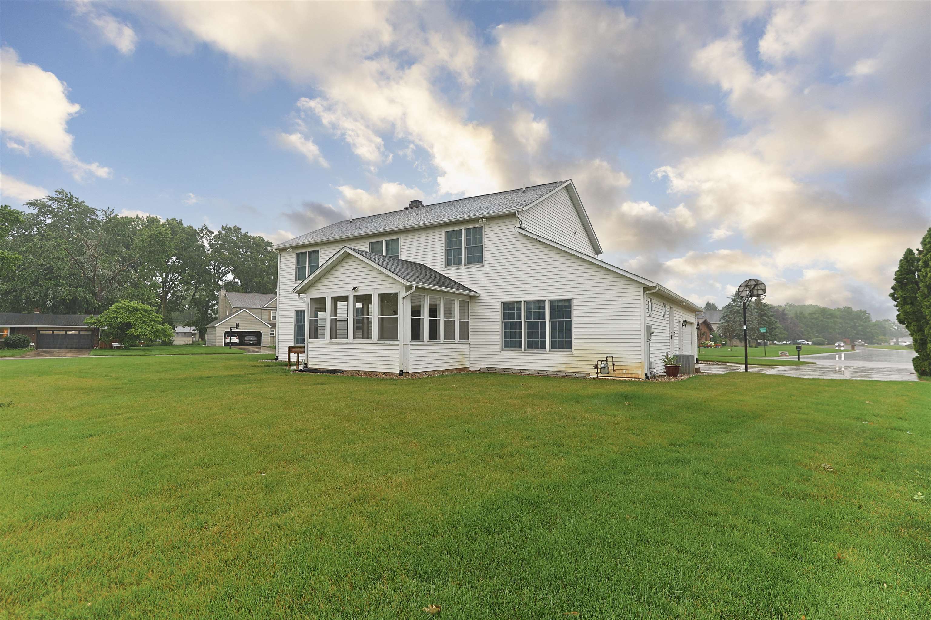 11553 Strohm Drive Mishawaka IN 46545