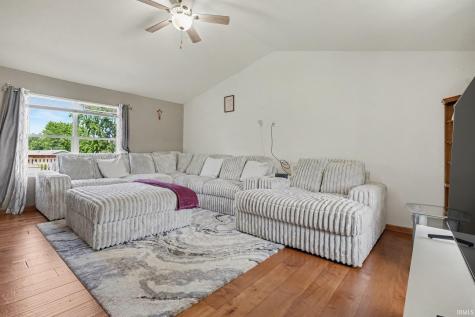 1524 Tall Grass Prairie Drive Mishawaka IN 46544