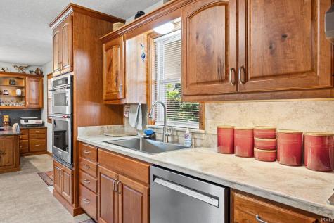 204 S Burke Street Wolcott IN 47995