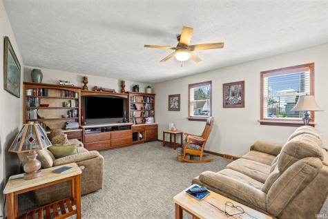 204 S Burke Street Wolcott IN 47995
