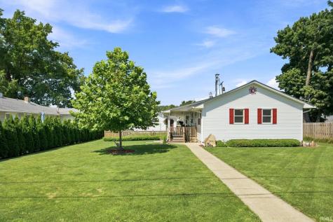 204 S Burke Street Wolcott IN 47995