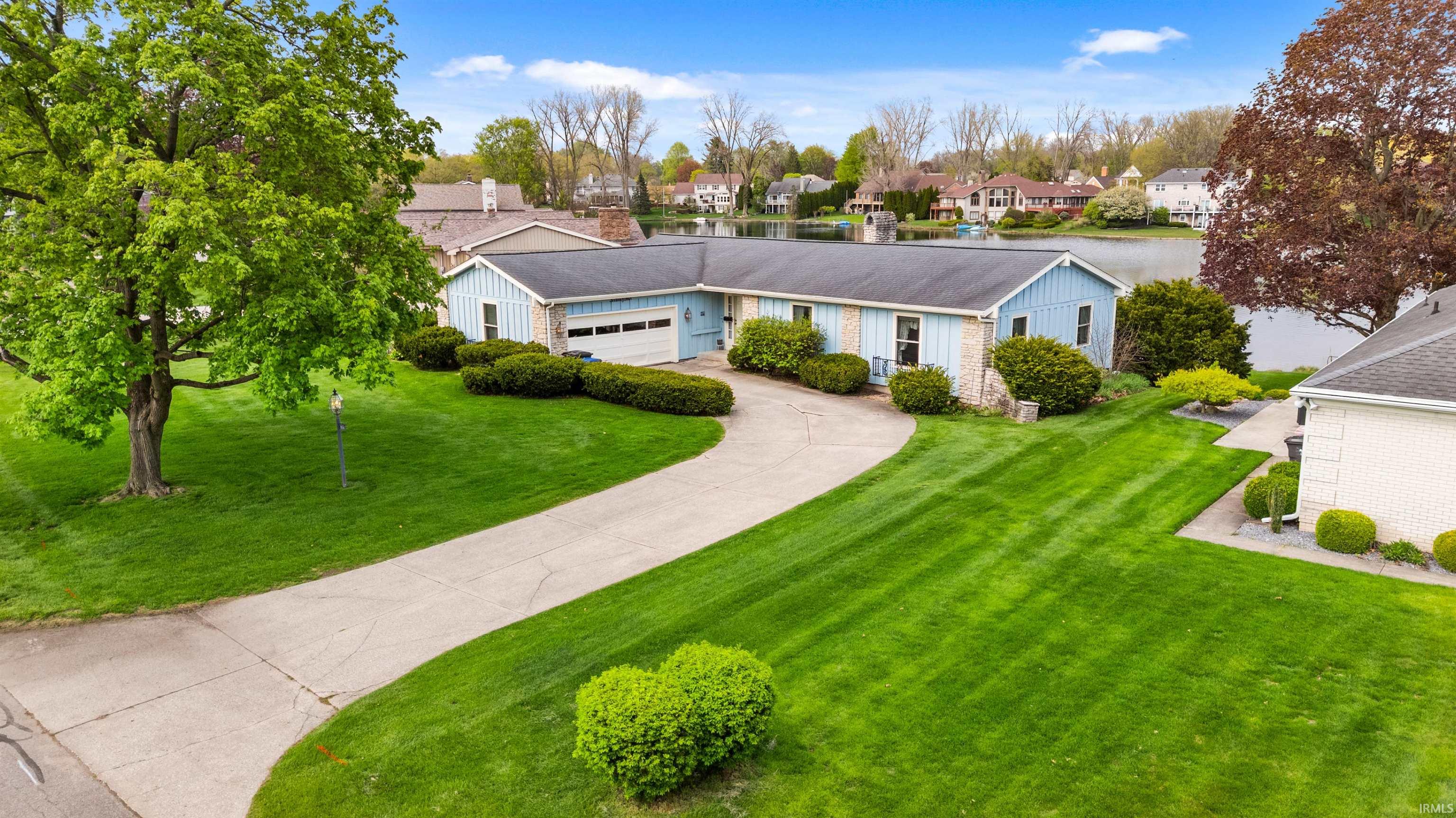1604 East Lake Dr West Elkhart IN 46514
