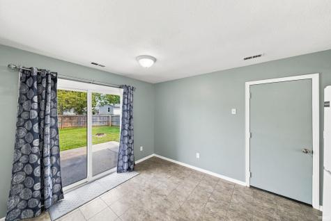 6916 Peartree Lane Fort Wayne IN 46825