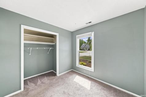 6916 Peartree Lane Fort Wayne IN 46825