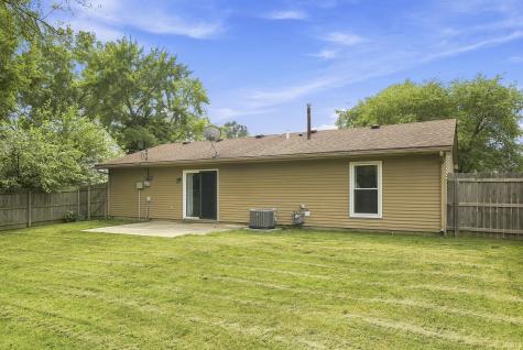 6916 Peartree Lane Fort Wayne IN 46825