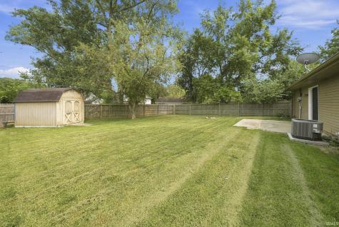 6916 Peartree Lane Fort Wayne IN 46825