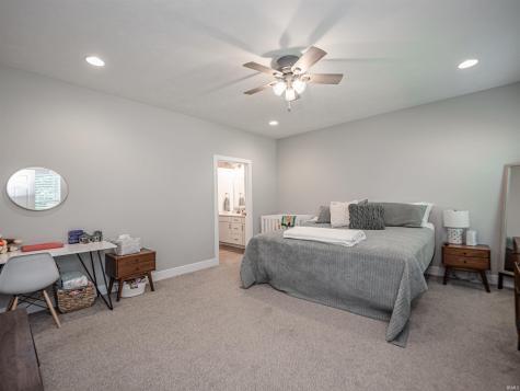 19202 Braeburn Drive Evansville IN 47725