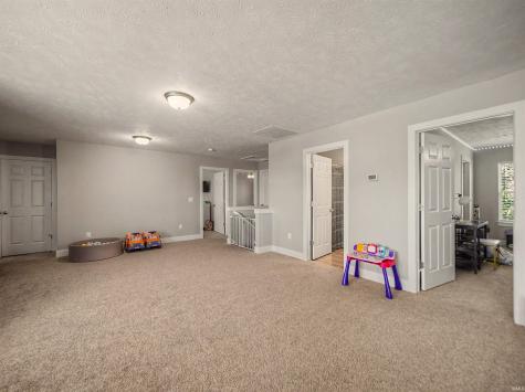 19202 Braeburn Drive Evansville IN 47725