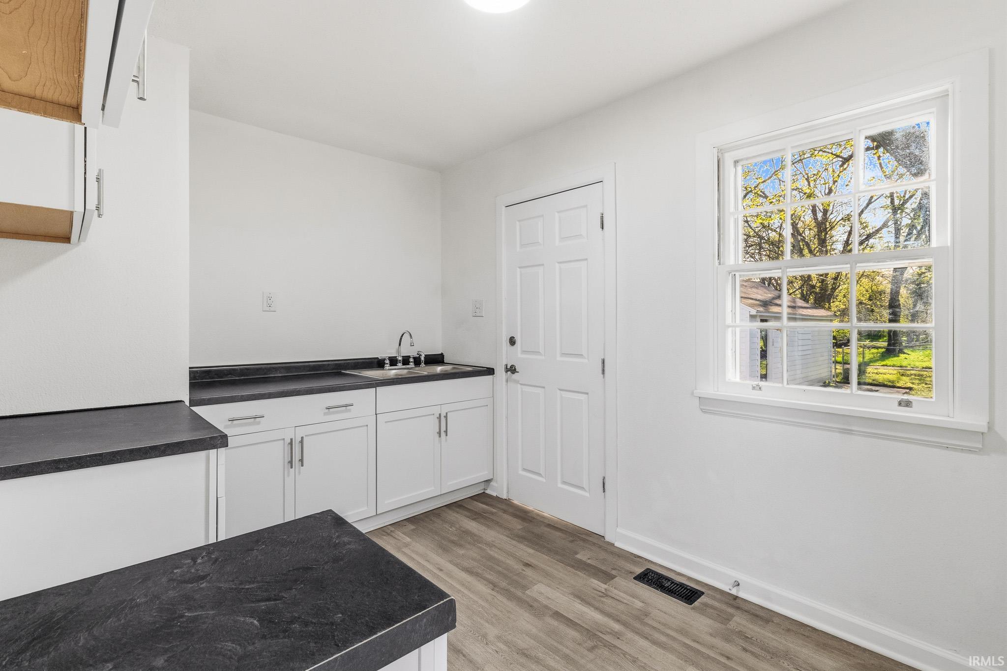 1419 Johnson Street South Bend IN 46628