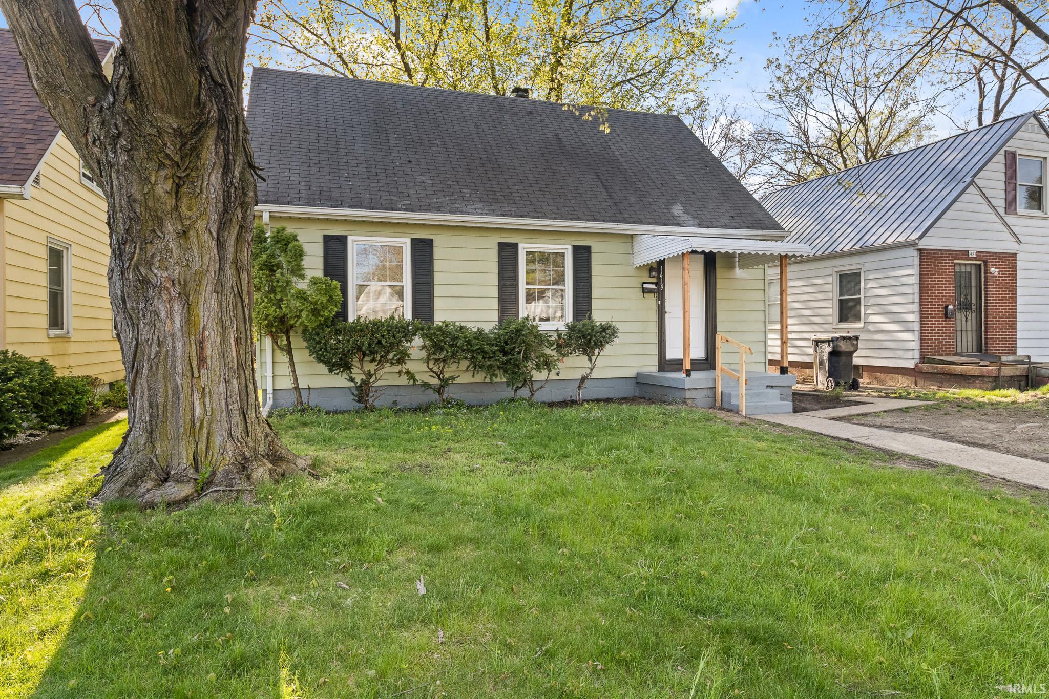1419 Johnson Street South Bend IN 46628
