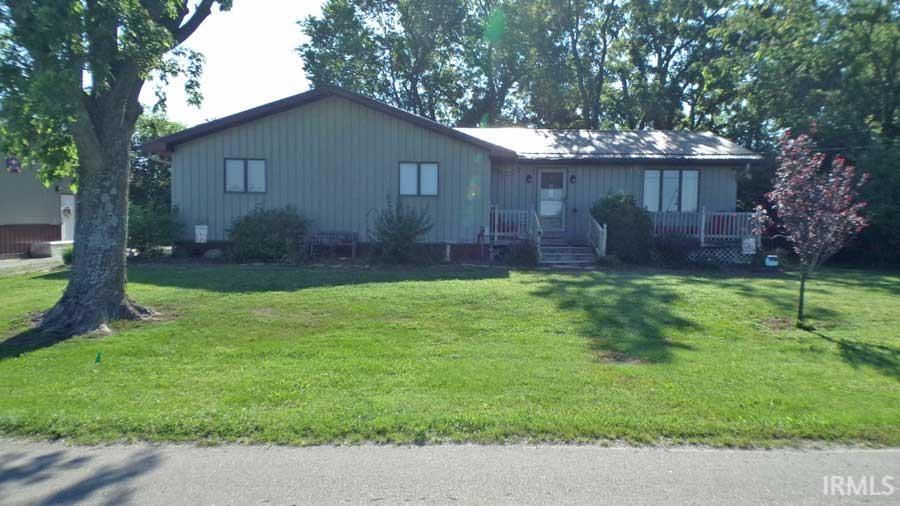 7472 N Pine Bluff Road Bicknell IN 47512