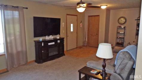 7472 N Pine Bluff Road Bicknell IN 47512