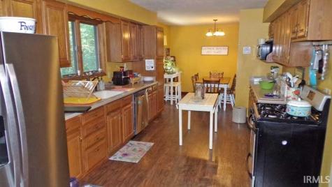 7472 N Pine Bluff Road Bicknell IN 47512