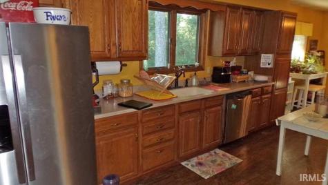 7472 N Pine Bluff Road Bicknell IN 47512