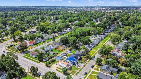 1454 Sorin Street South Bend IN 46617