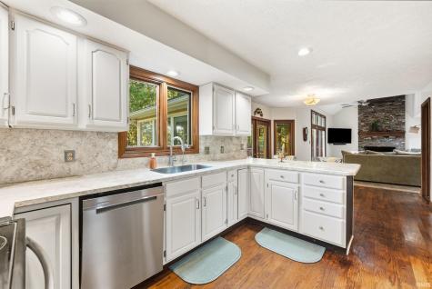 9517 Moorings Boulevard Indianapolis IN 46256