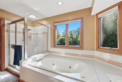 9517 Moorings Boulevard Indianapolis IN 46256
