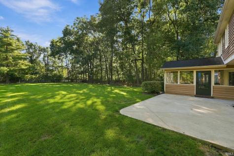 9517 Moorings Boulevard Indianapolis IN 46256