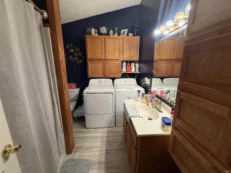 1437 Treen Street Logansport IN 46947