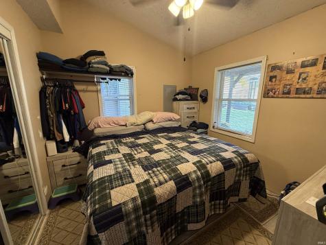 1437 Treen Street Logansport IN 46947
