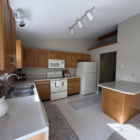 11700 S Honeycreek Road Daleville IN 47334