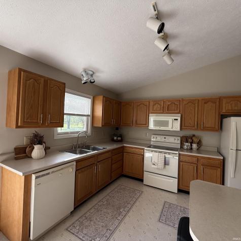 11700 S Honeycreek Road Daleville IN 47334