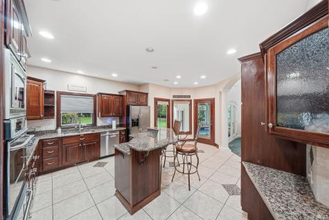 7705 Auburn Road Fort Wayne IN 46825