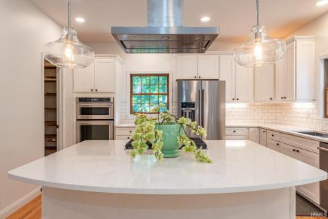 9982 S Saint Andrews Lane Bloomington IN 47401