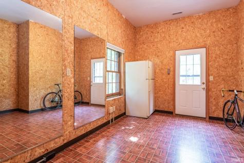 9982 S Saint Andrews Lane Bloomington IN 47401