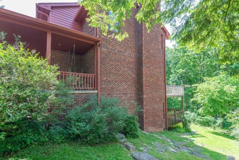 9982 S Saint Andrews Lane Bloomington IN 47401