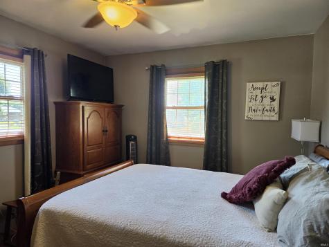 310 Eastgate Drive Vincennes IN 47591