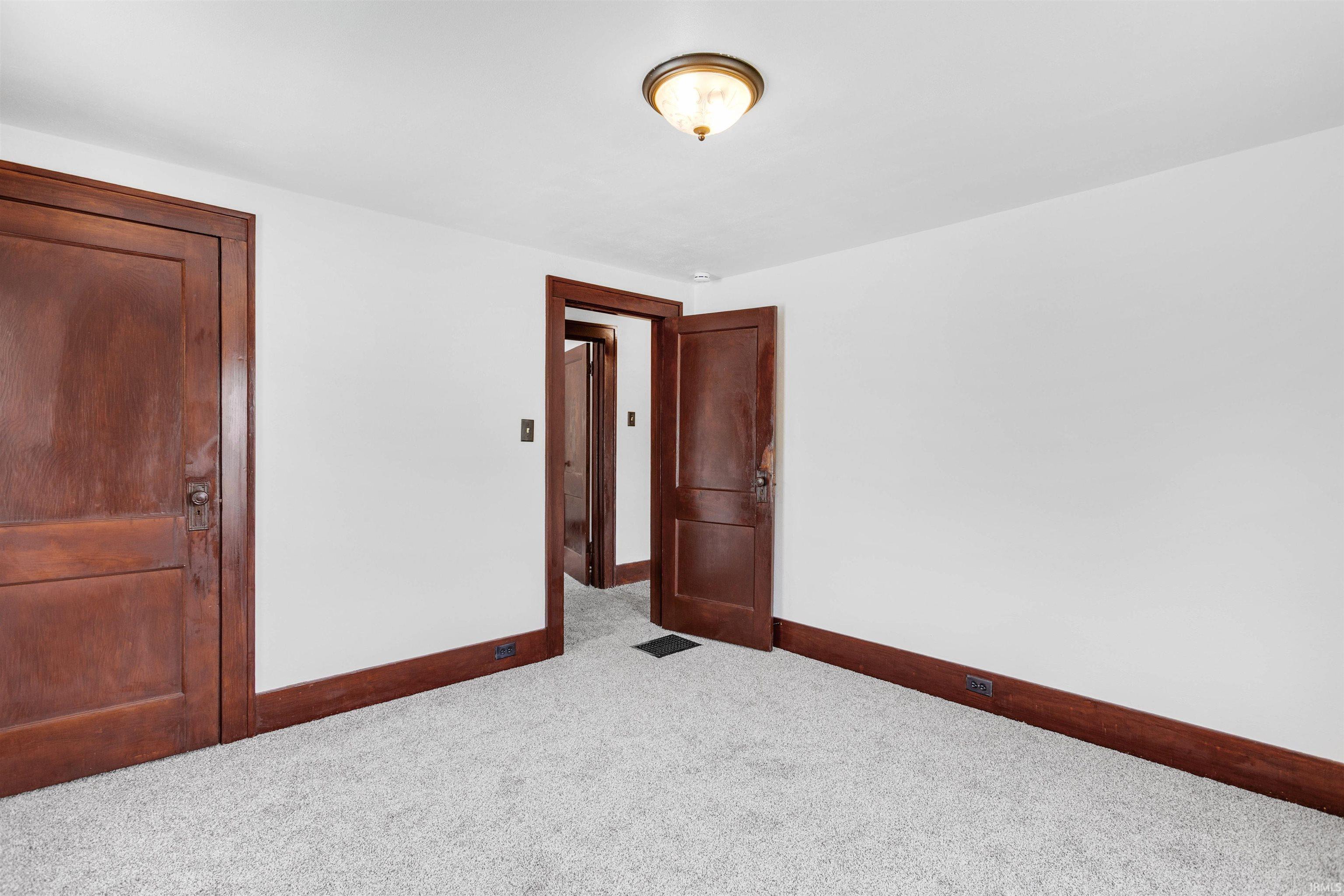 217 Altgeld Street South Bend IN 46614