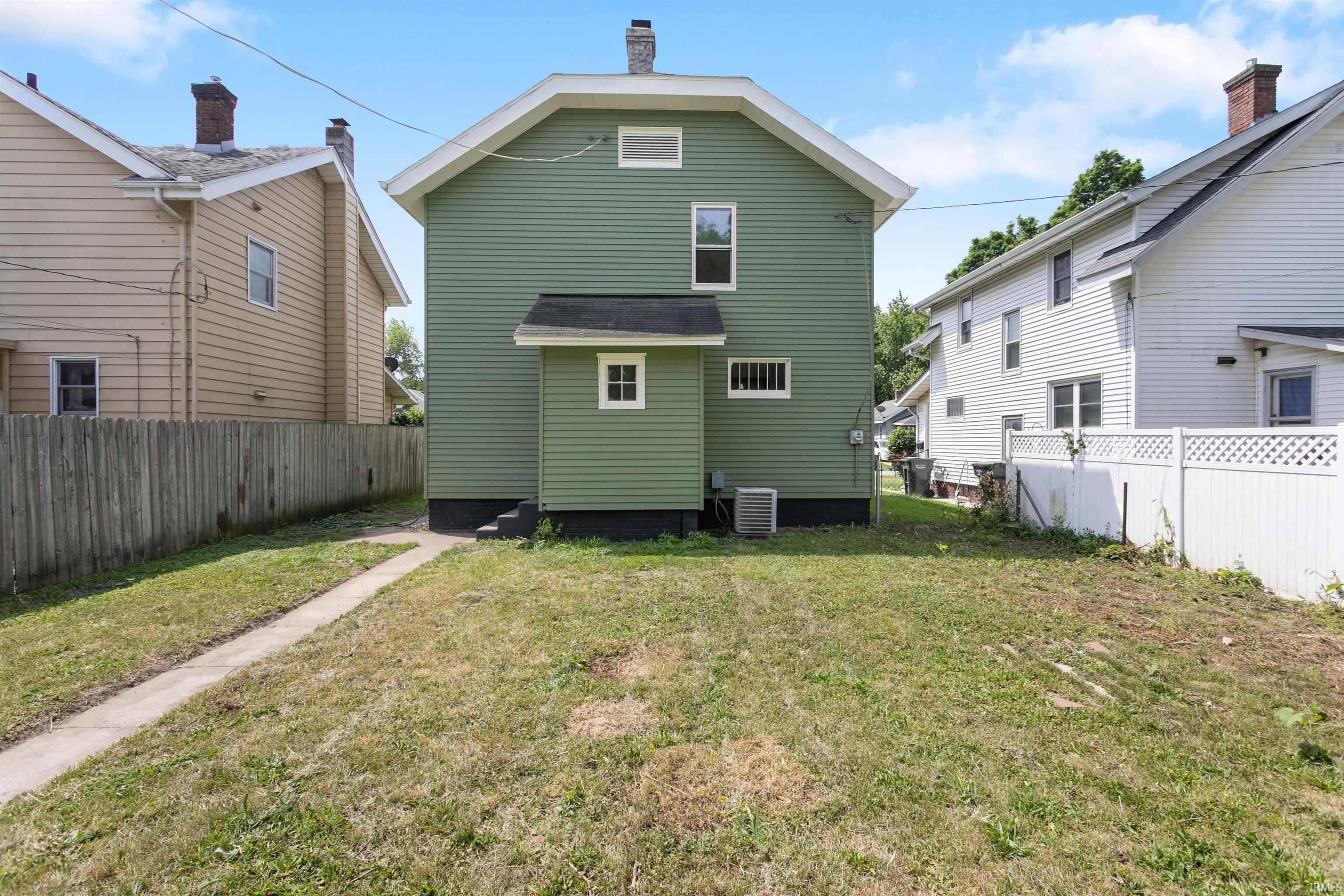 217 Altgeld Street South Bend IN 46614