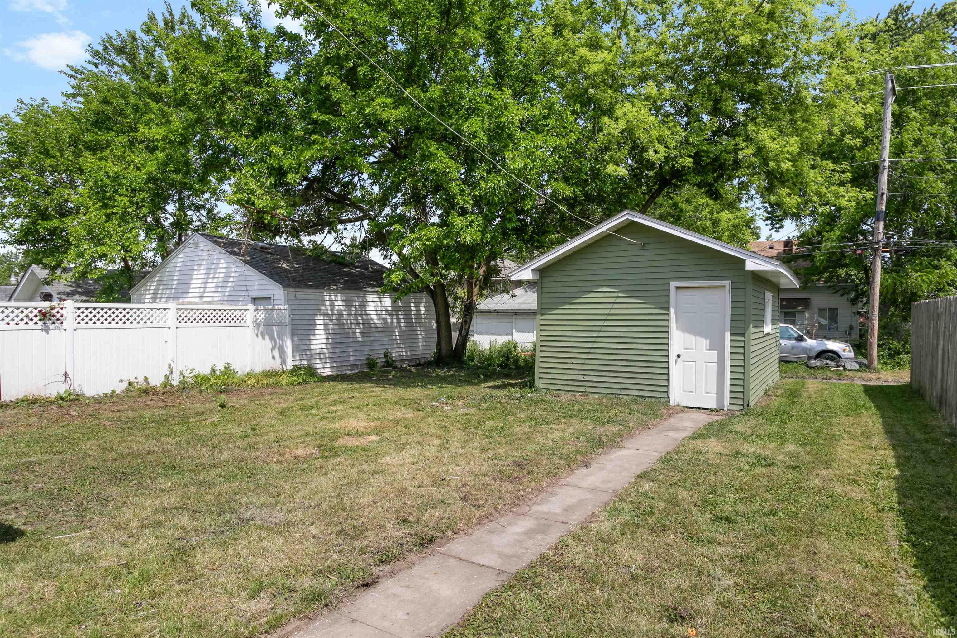 217 Altgeld Street South Bend IN 46614
