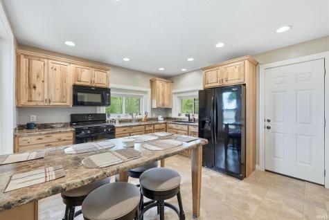 6212 E 1200 N Wolcottville IN 46795