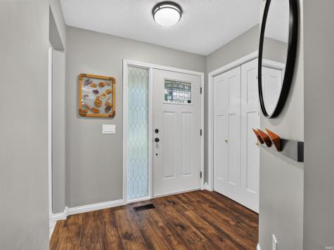 7411 Woodsmill Court Fort Wayne IN 46835