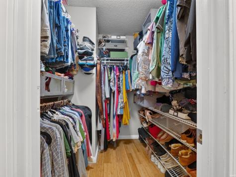 7411 Woodsmill Court Fort Wayne IN 46835