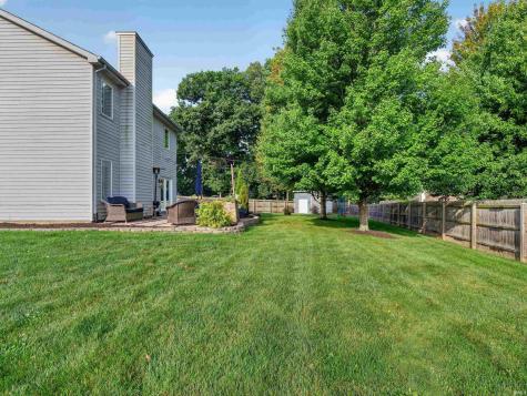7411 Woodsmill Court Fort Wayne IN 46835